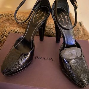 Prada Black Patent Leather Embroidered Heels 37.5